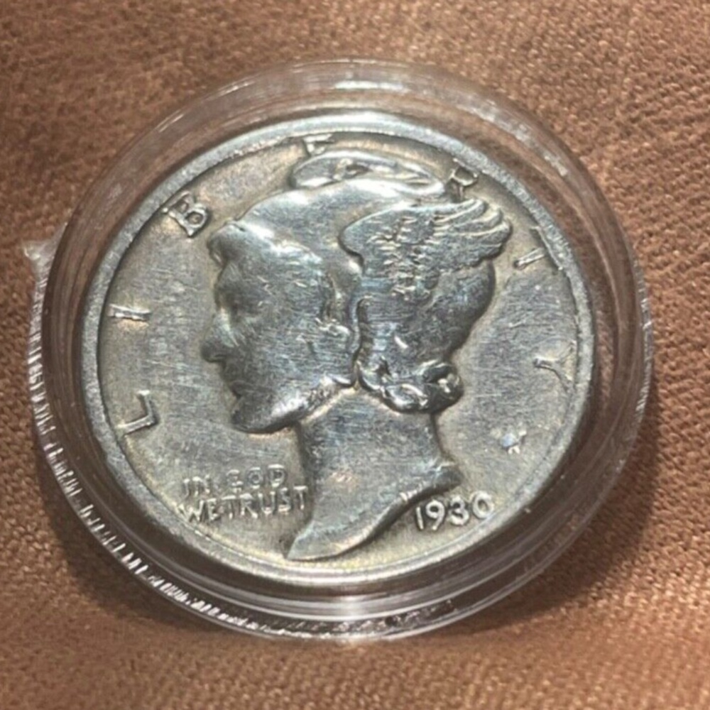 1930 P Mercury Silver Dime 94 year old Antique-Just Brilliant